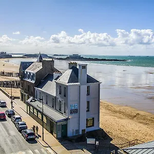 https://petit-malo.inbrittany.com