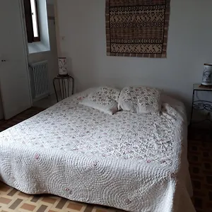 https://belle-chambre-dans-maison-atypique.hotels-rhonealpes.com